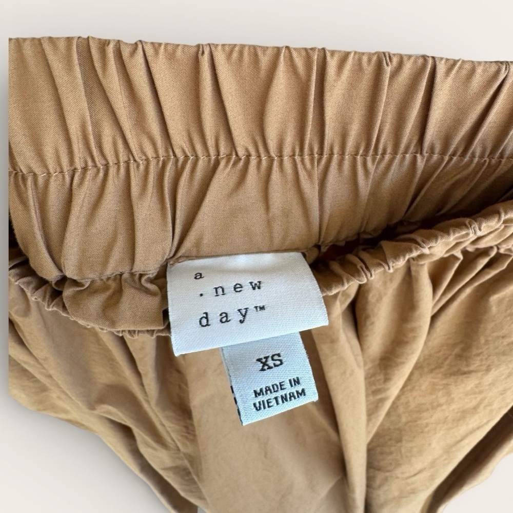 A New Day XS Camel Elastic Waist Midi Skirt Minimalist - Picture 6 of 6
